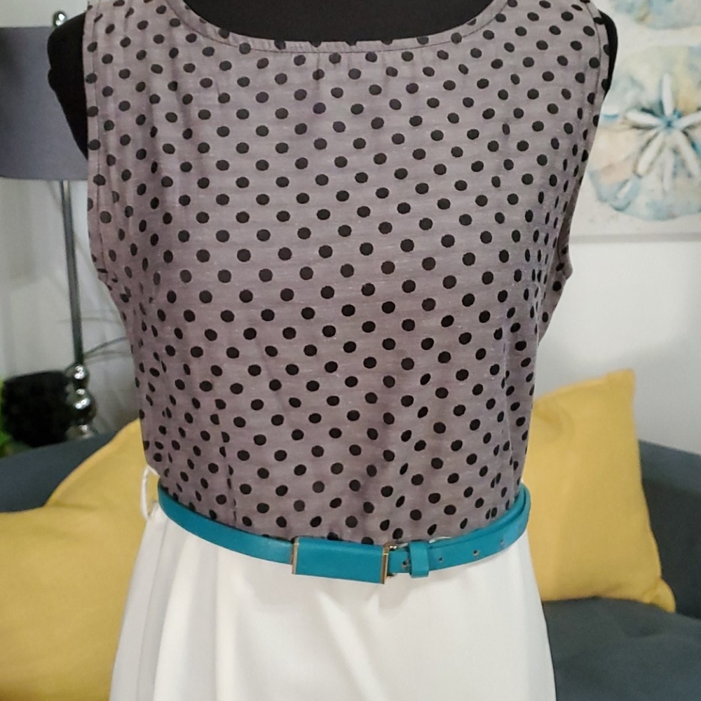 Dress - Picture 2 of 8